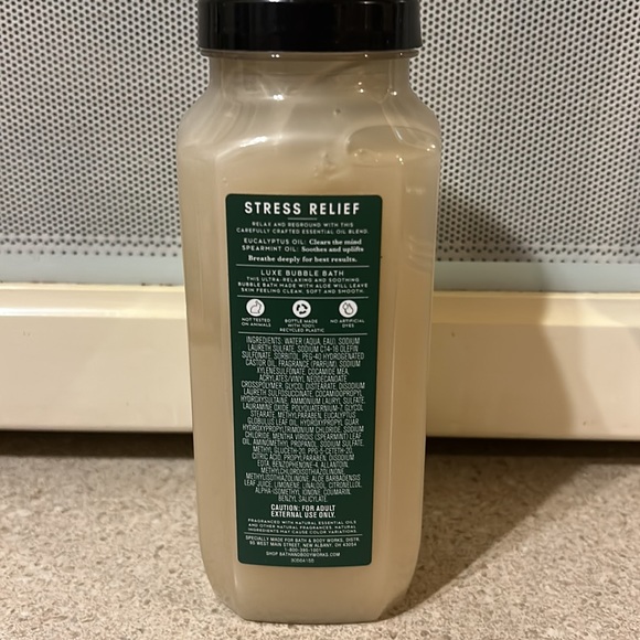 Aromatherapy Stress Relief Luxe Bubble Bath by Bath and Body Works - Picture 2 of 2